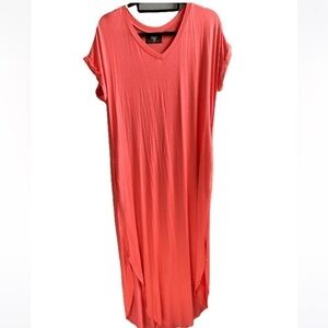 NWOT MF Designs boho soft stretchy knit v-neck pockets coral tee maxi dress. Sm